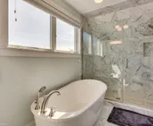 New Luxury Beach Homes -Best Location-Spacious!
