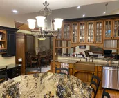 6 bdr 5 ba luxury home. Sleeps 14.  5 min (1-80)