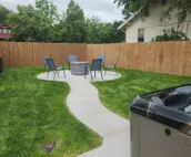 Ravishing 2 bed/1 bath W/Hottub BBQ & firepit