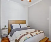 5-Star Charming Philly Townhouse in Museum Area