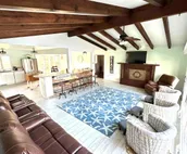 The Sandbar Cottage on Lake Freeman