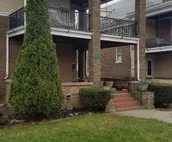 THE 617: Fireplace & 5 min walk to Falls Park USA!