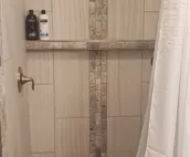 Upper Level Gorgeous Downtown Apt 2 bed/2bath