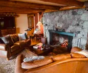 Once Upon A Time ~ Historic Waterfront View Lodge