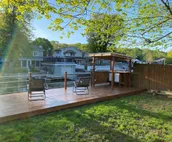 Modern home on Lake Freeman, with boat parking!