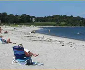 3 BR Sleeps 6  - Cozy beach house near Newport RI
