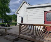 The Fuller Cottage* 5 minutes outside York, Ne