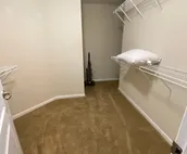 2 bedroom villa with garage in quiet neighborhood