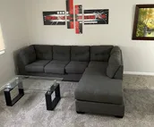 Cheerful 3 bedroom, 2 bath home in quiet area