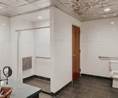 Stiefel Theatre Loft! Newly remodeled/sleeps four.