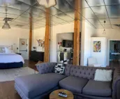 The Mill House/City Slickers Penthouse