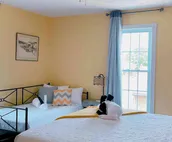 Spacious Pl- Walk to Beach, Downtown & Lighthouses