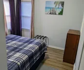 Clean, cozy 1 bedroom. Close to downtown. #124col
