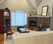 6 bdr 5 ba luxury home. Sleeps 14.  5 min (1-80)