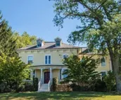 Restored Luxury Victorian Near Newport