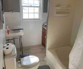 Limestone house w/hunting options & massage chair