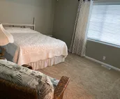2 bedroom villa with garage in quiet neighborhood