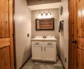 Cozy Cabin Lane w/ inflatable hot tub & game room