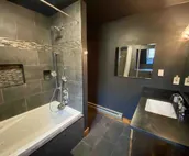 (56) AIR-CONDITIONED Gorgeous Killington Condo.