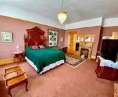 Rose Room-Historic Victorian Mansion