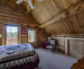Knotty Pine Cabin -Spacious- I live on main floor)