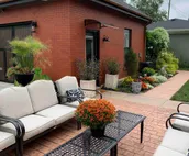 Historic District Carriage House - EV Parking