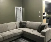 Central Location to Downtown 3bed 2bath
