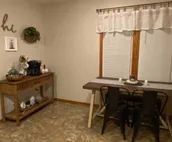 Cheerful 3-bedroom residential home.
