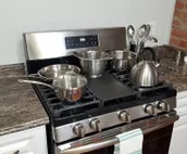 THE 617: Fireplace & 5 min walk to Falls Park USA!