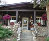 #2 Cabin near Mt. Rushmore at Pine Rest Cabins