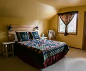 Full Amenities, Privacy, great location!