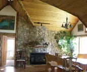 Bunk Den Room: Hungry Moose B&B in Kasilof, AK