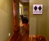 (56) AIR-CONDITIONED Gorgeous Killington Condo.
