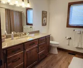 Spacious townhouse for 14 people. Brand New!