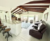 The Sandbar Cottage on Lake Freeman