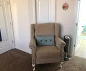 Spacious Home (1 bed/1 bath) Near I-80 w/Views