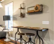 Historic District Carriage House - EV Parking