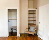 Spacious, historic, artsy downtown home
