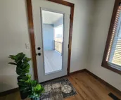 NEW townhouse, quiet area, perfect for up to 14!