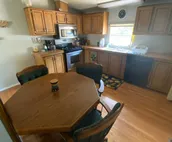 Relaxing Lake Freeman Cozy Cottage, Large Deck