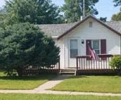 The White House 3 Bedroom updated home