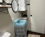 MIDMOD ON SIXTH: downtown-no cleaning/airbnb fee