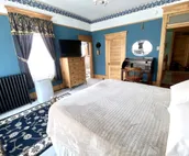 Blue Room-Historic Victorian Mansion