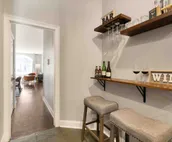 Old Town/Lincoln Park | Stunning Home | King Suite
