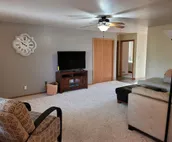 Cheerful 2-bedroom home!