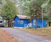 Cozy 3BR/2BA lakefront cabin on UTV/ATV trail