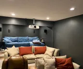 6 bdr 5 ba luxury home. Sleeps 14.  5 min (1-80)