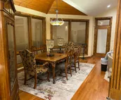 6 bdr 5 ba luxury home. Sleeps 14.  5 min (1-80)
