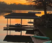 The Sandbar Cottage on Lake Freeman