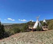 Tipi 3 - Free Hot Springs Day Pass
